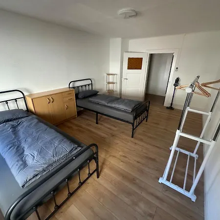1 Apartament *